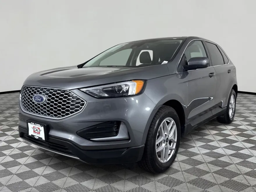 2023 Ford Edge SEL photo 1