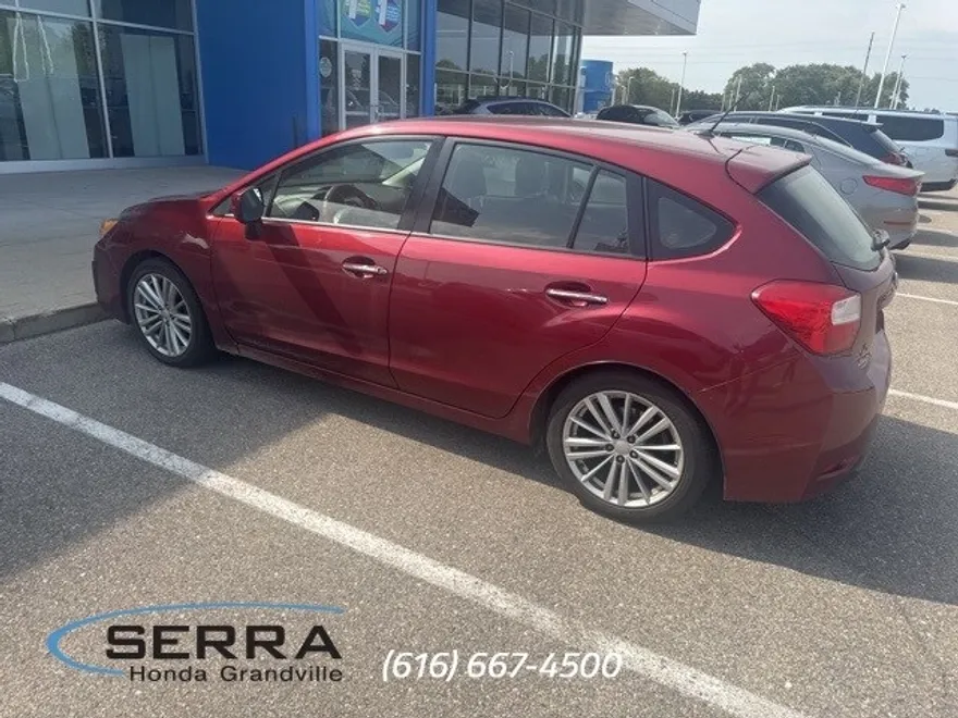 2014 Subaru Impreza 2.0i Limited photo 1