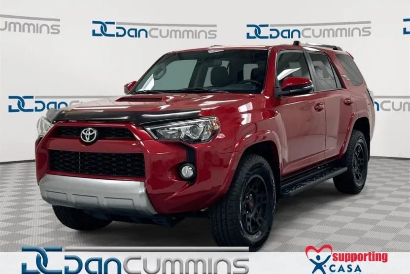2019 Toyota 4Runner SR5 photo 1