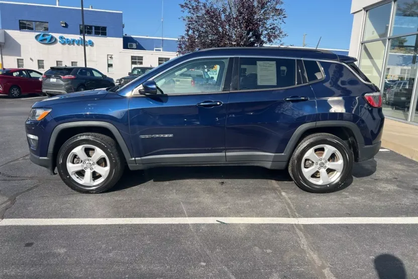 2018 Jeep Compass Latitude photo 1
