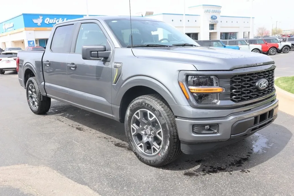 2025 Ford F-150 STX photo 1