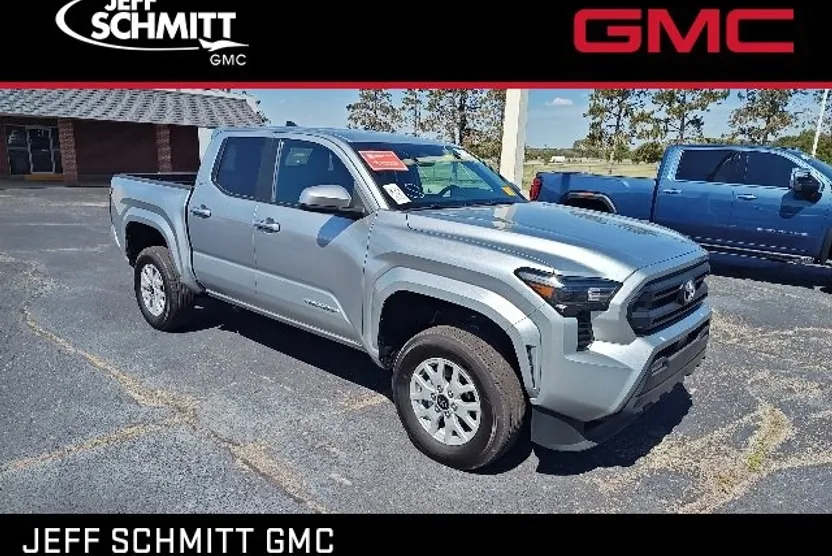 2024 Toyota Tacoma SR5 photo 1