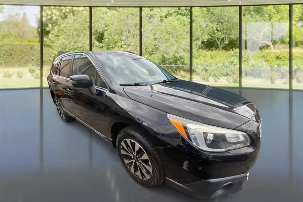 2015 Subaru Outback 2.5i Limited photo 1
