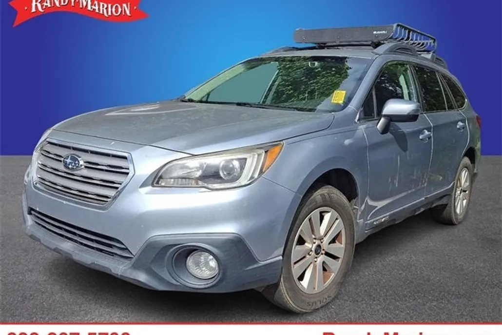 2017 Subaru Outback 2.5i Premium photo 1
