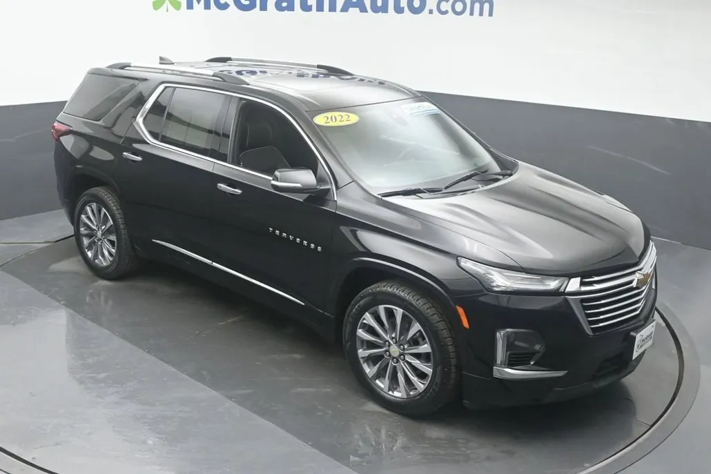 2022 Chevrolet Traverse Premier photo 1