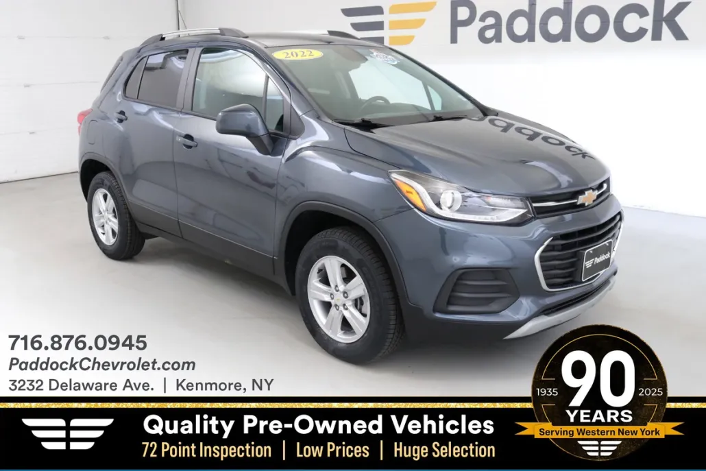 2022 Chevrolet Trax LT photo 1