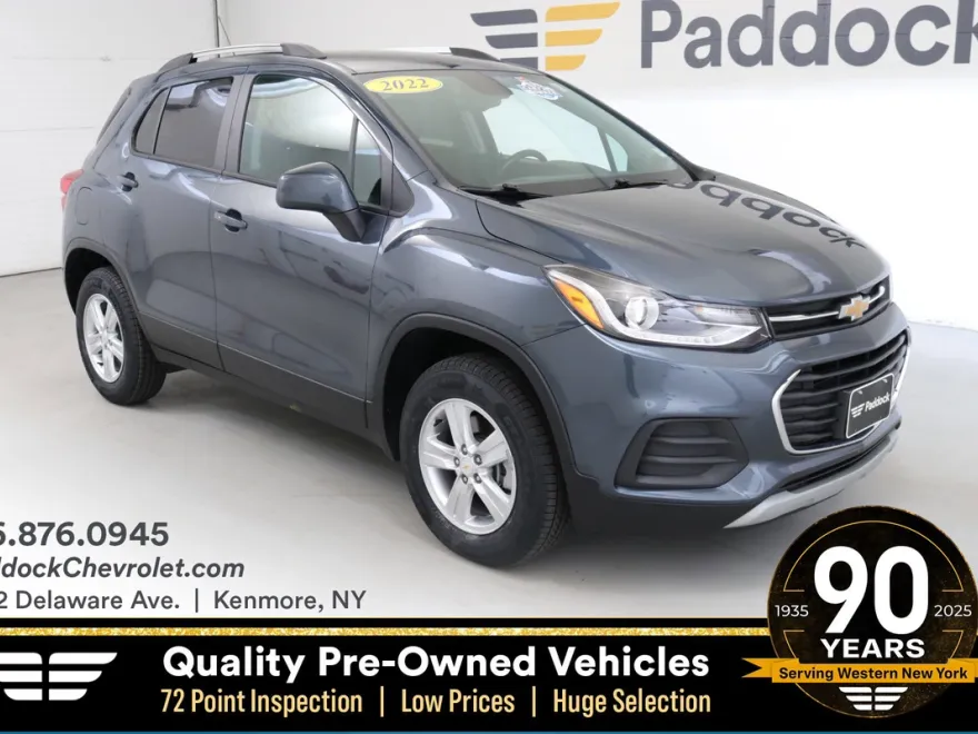 2022 Chevrolet Trax LT photo 1