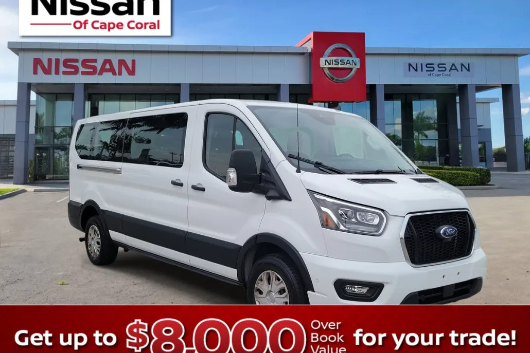 2023 Ford Transit Passenger XLT photo 1