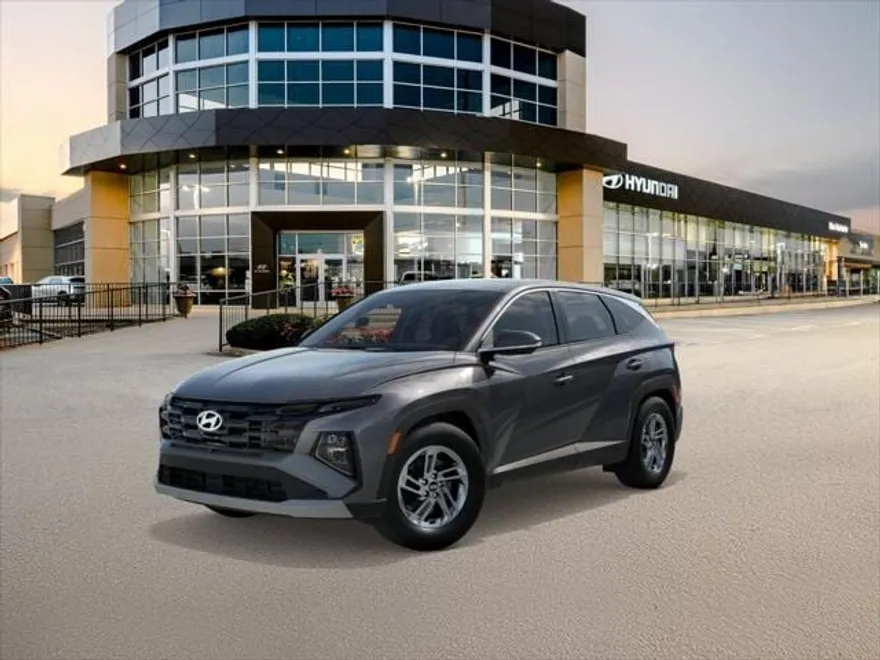 2025 Hyundai Tucson SE photo 1