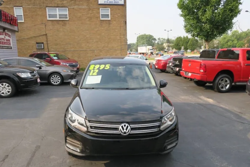 2012 Volkswagen Tiguan S photo 1