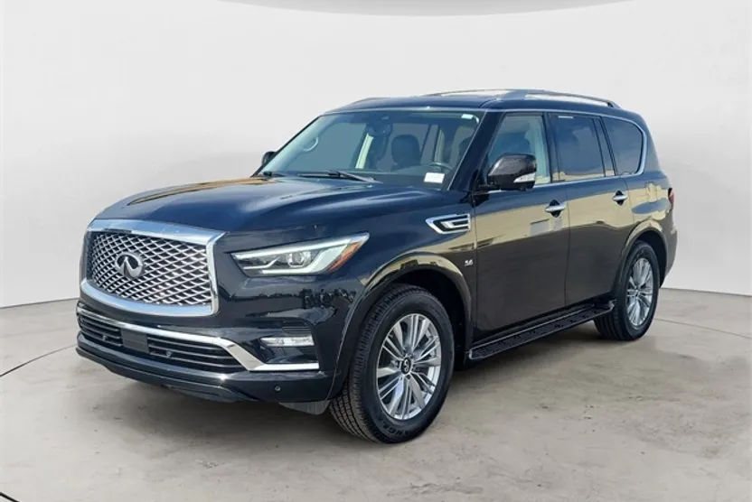 2019 Infiniti QX80 Luxe photo 1