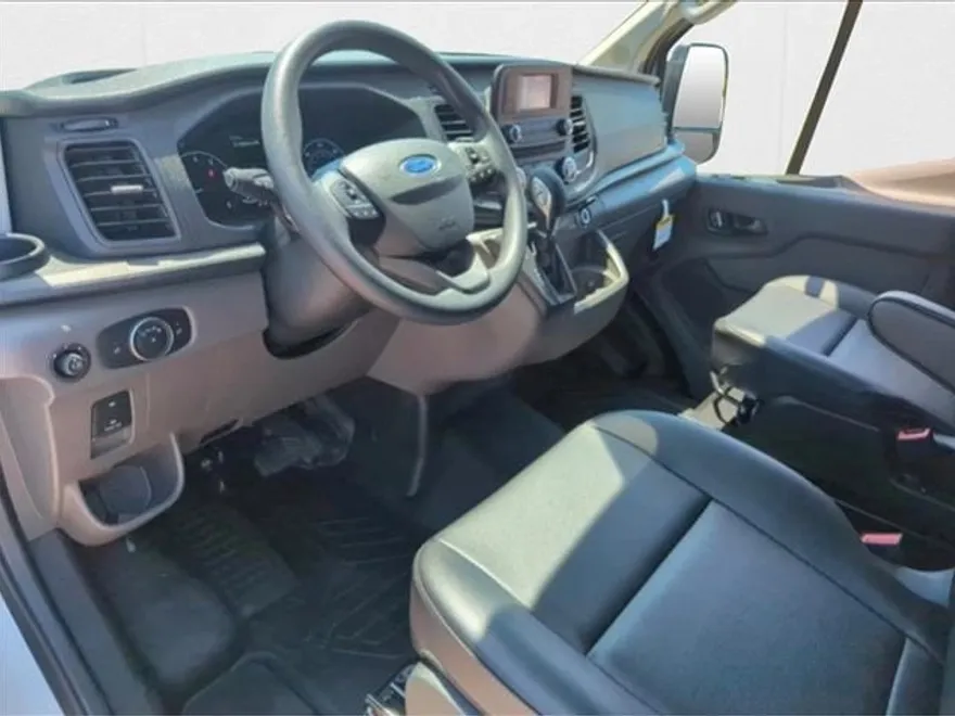 2025 Ford Transit photo 1