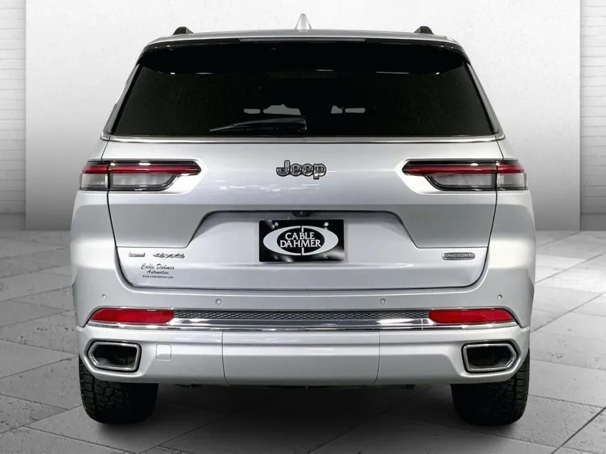 2022 Jeep Grand Cherokee Overland photo 1