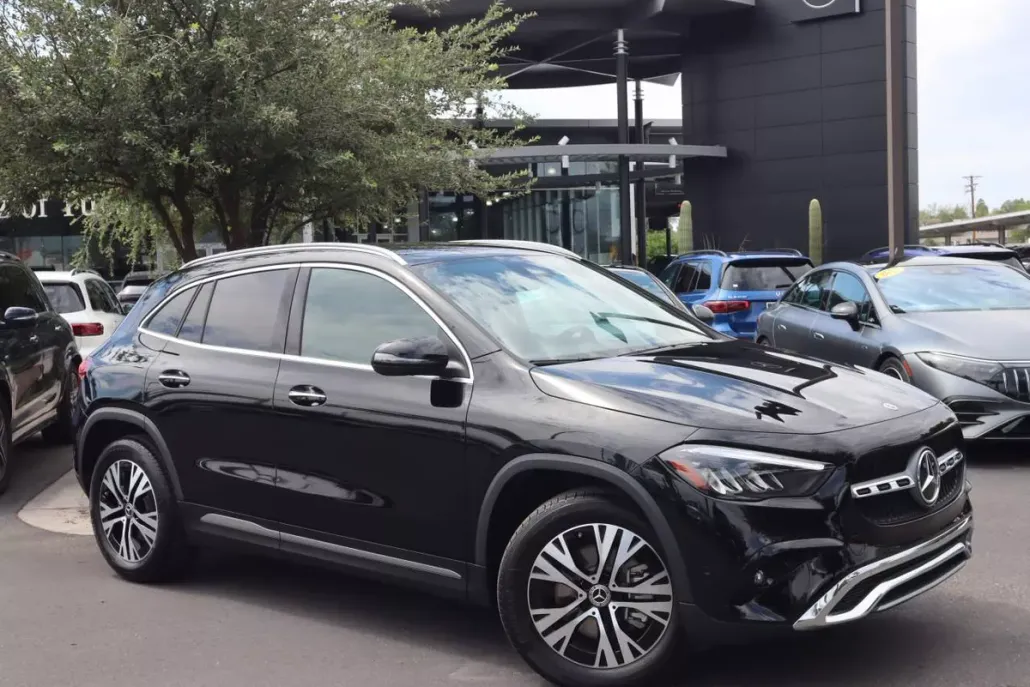 2025 Mercedes Benz GLA 250 photo 1