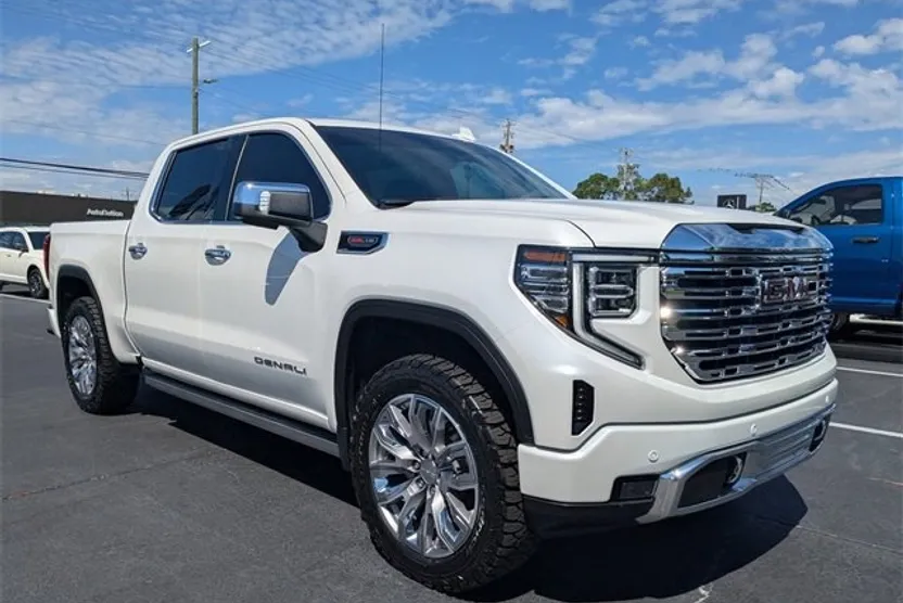 2025 Gmc Sierra 1500 Denali photo 1