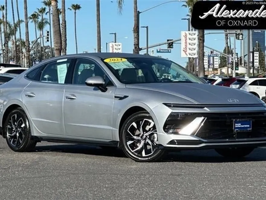 2024 Hyundai Sonata SE photo 1