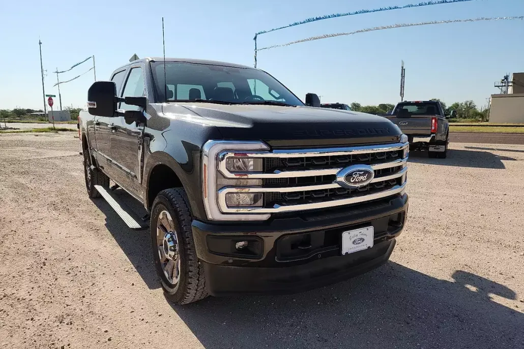 2025 Ford F-250 photo 1