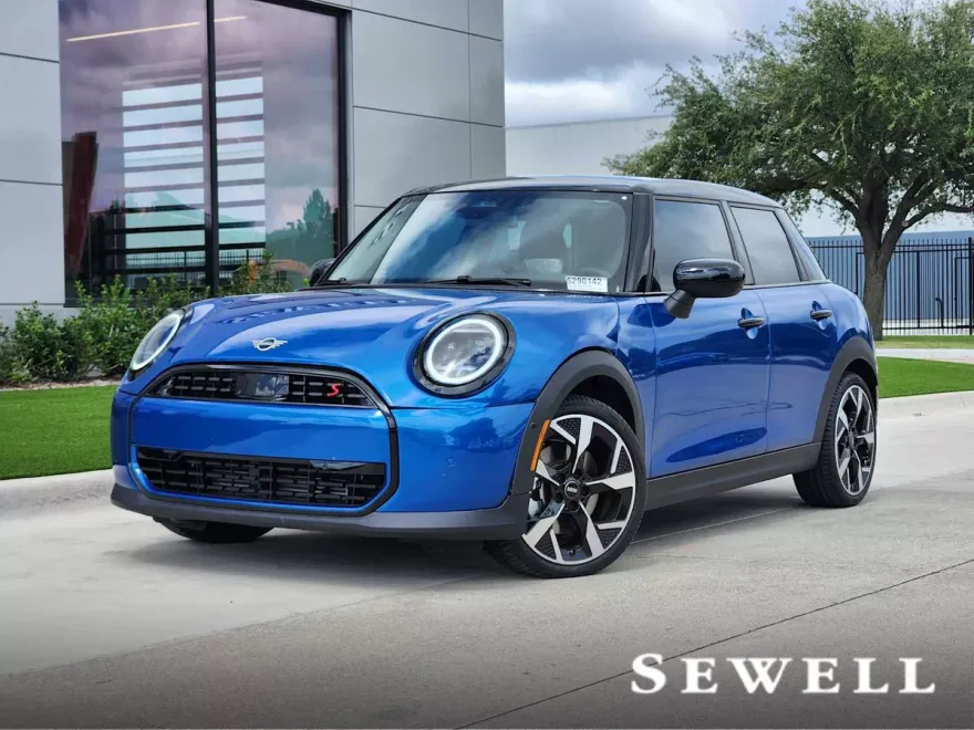 2025 Mini Cooper 4 Door Hardtop S photo 1