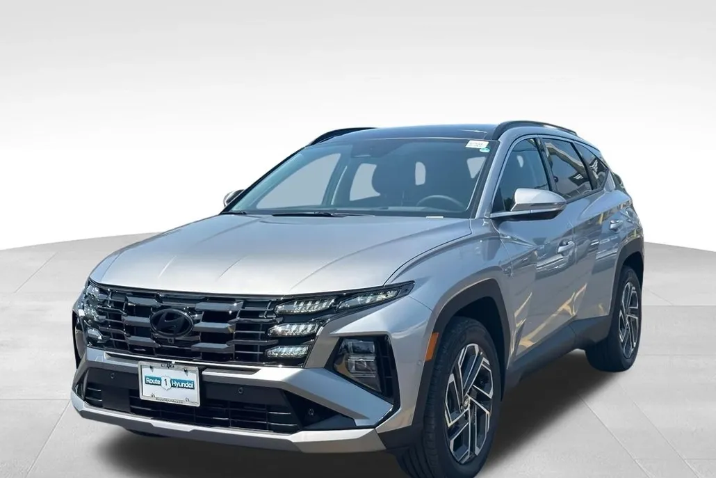 2025 Hyundai Tucson Hybrid Limited photo 1