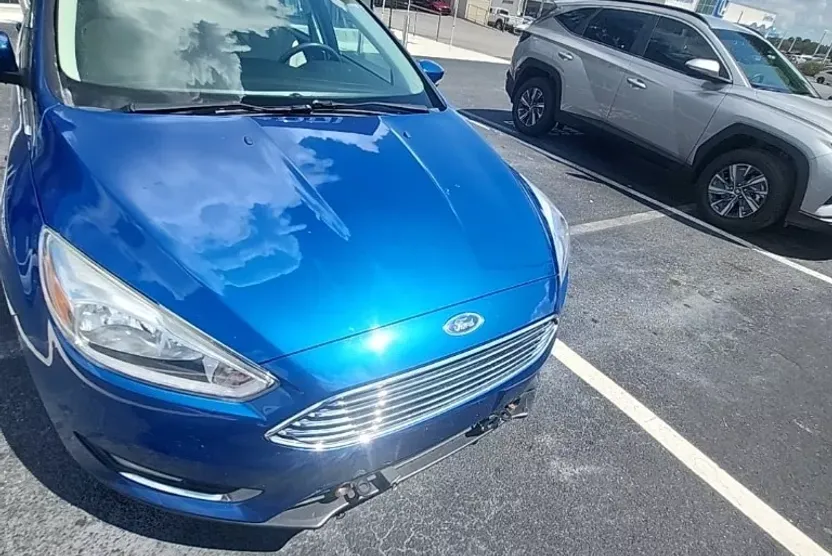 2018 Ford Focus Titanium photo 1