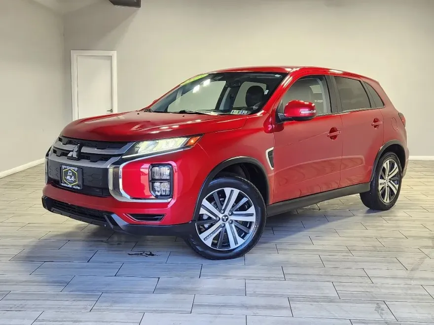 2023 Mitsubishi Outlander Sport ES photo 1
