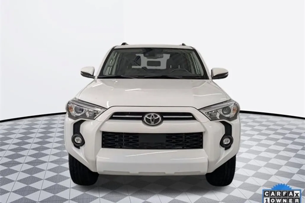 2024 Toyota 4Runner SR5 Premium photo 1