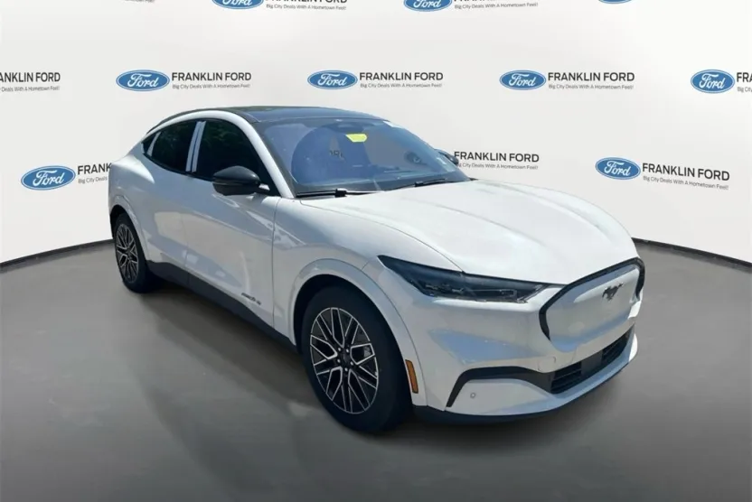 2025 Ford Mustang Mach-E Premium photo 1