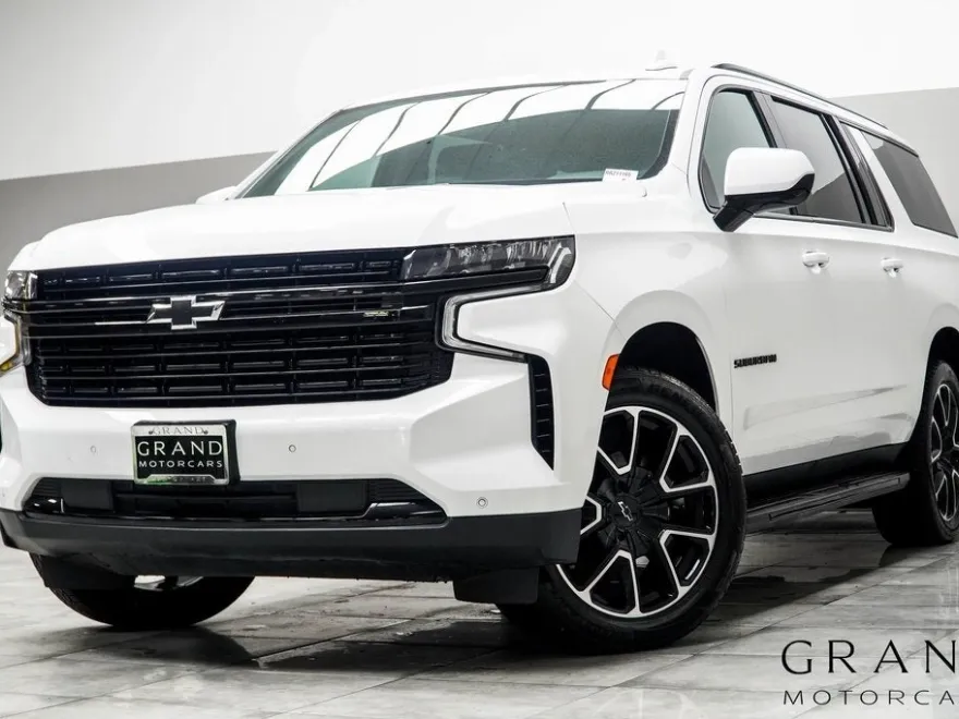 2024 Chevrolet Suburban RST photo 1