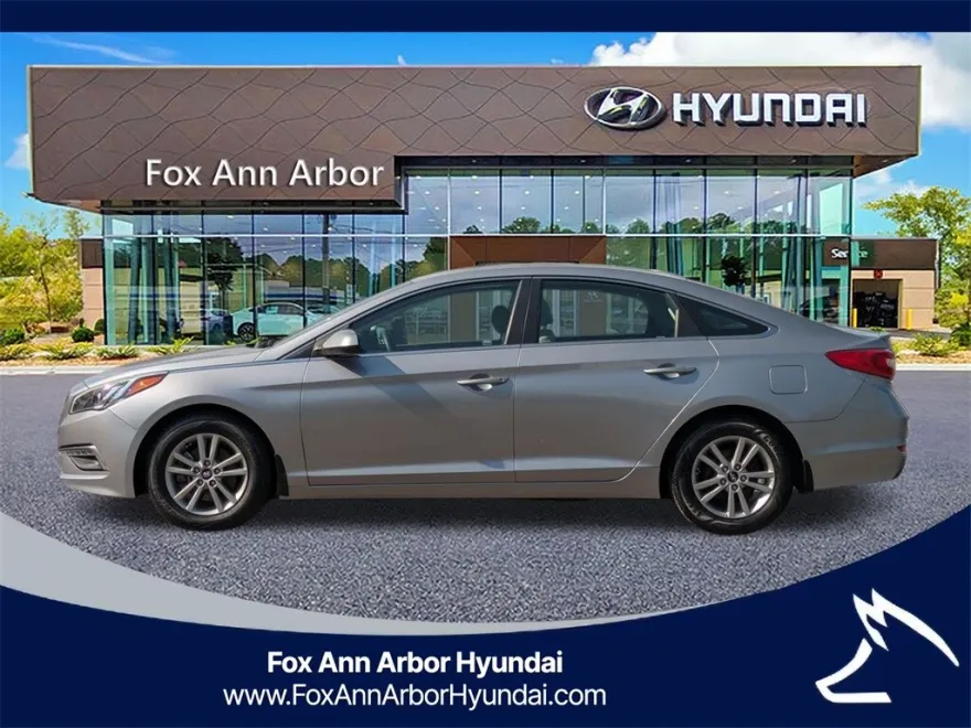2015 Hyundai Sonata SE photo 1