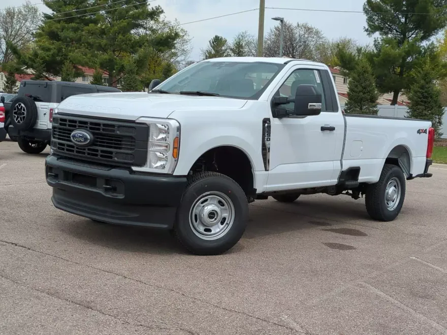 2025 Ford F-250 XL photo 1