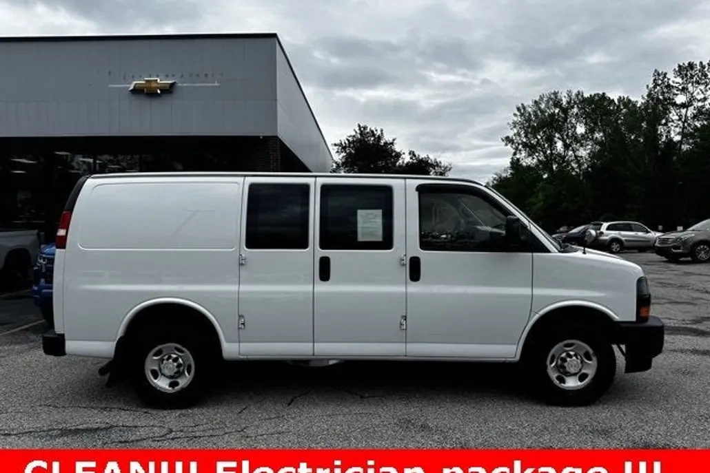 2020 Chevrolet Express 2500 Work Van Cargo photo 1