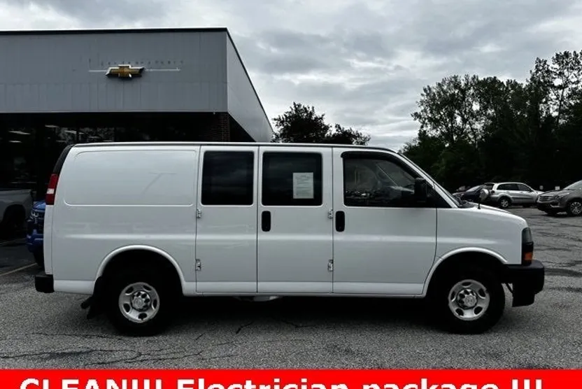 2020 Chevrolet Express 2500 Work Van Cargo photo 1