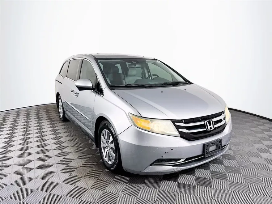 2016 Honda Odyssey EX-L photo 1