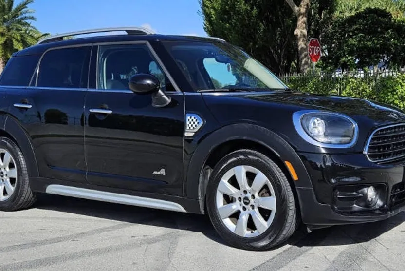 2018 Mini Countryman ALL4 photo 1
