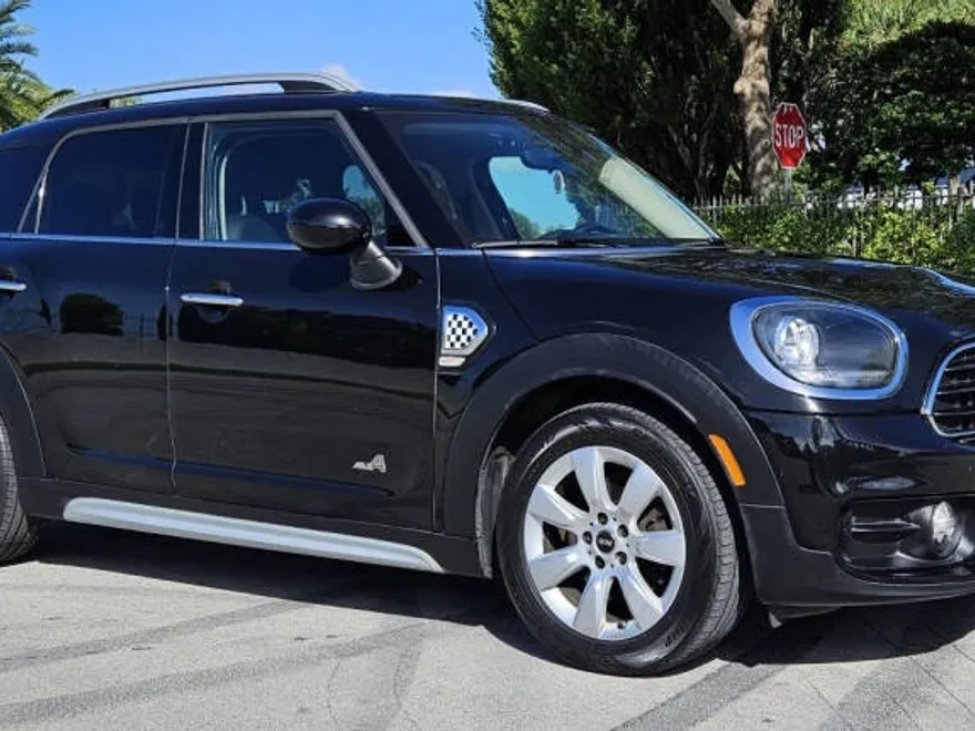 2018 Mini Countryman ALL4 photo 1
