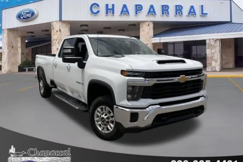 2024 Chevrolet Silverado 2500HD LT photo 1