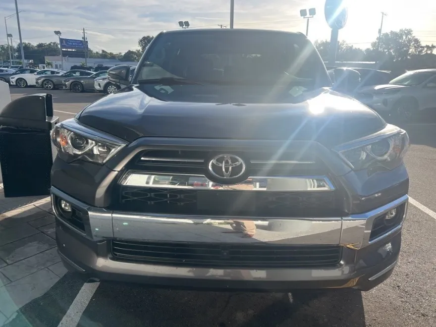 2022 Toyota 4Runner Limited photo 1