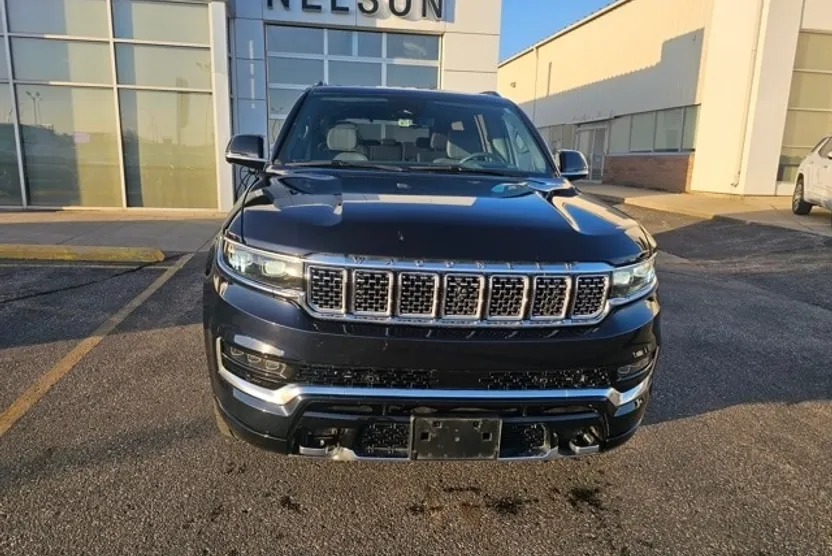 2024 Jeep Grand Wagoneer III photo 1