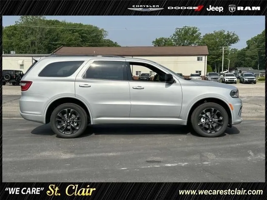 2025 Dodge Durango GT photo 1