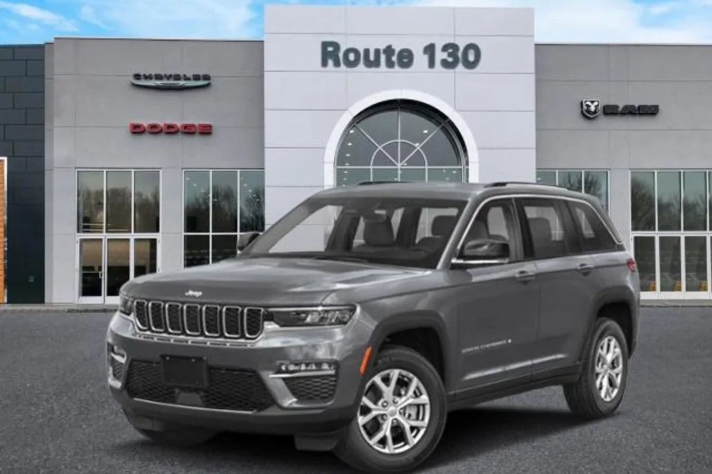 2025 Jeep Grand Cherokee Laredo photo 1