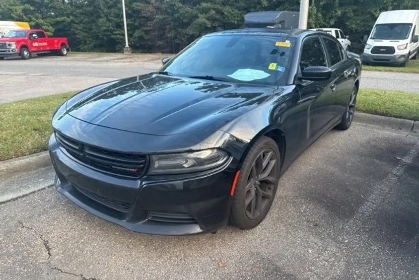 2021 Dodge Charger SXT photo 1