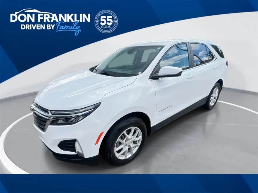 2023 Chevrolet Equinox LT photo 1