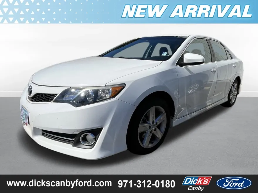 2013 Toyota Camry L photo 1
