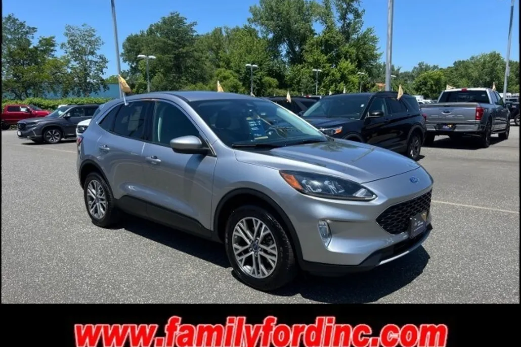 2022 Ford Escape SEL photo 1