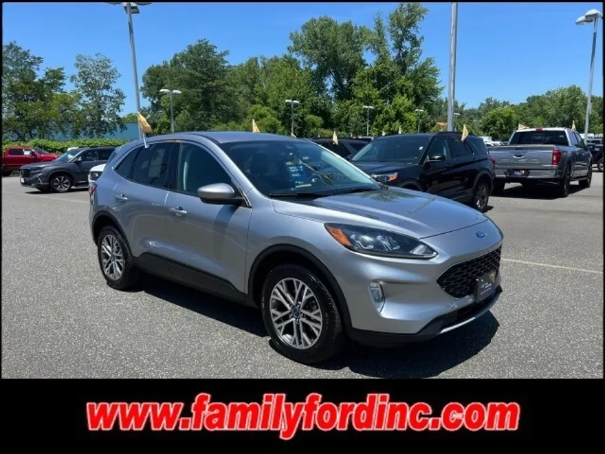 2022 Ford Escape SEL photo 1