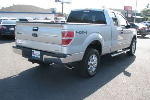 2014 Ford F-150 XLT photo 2