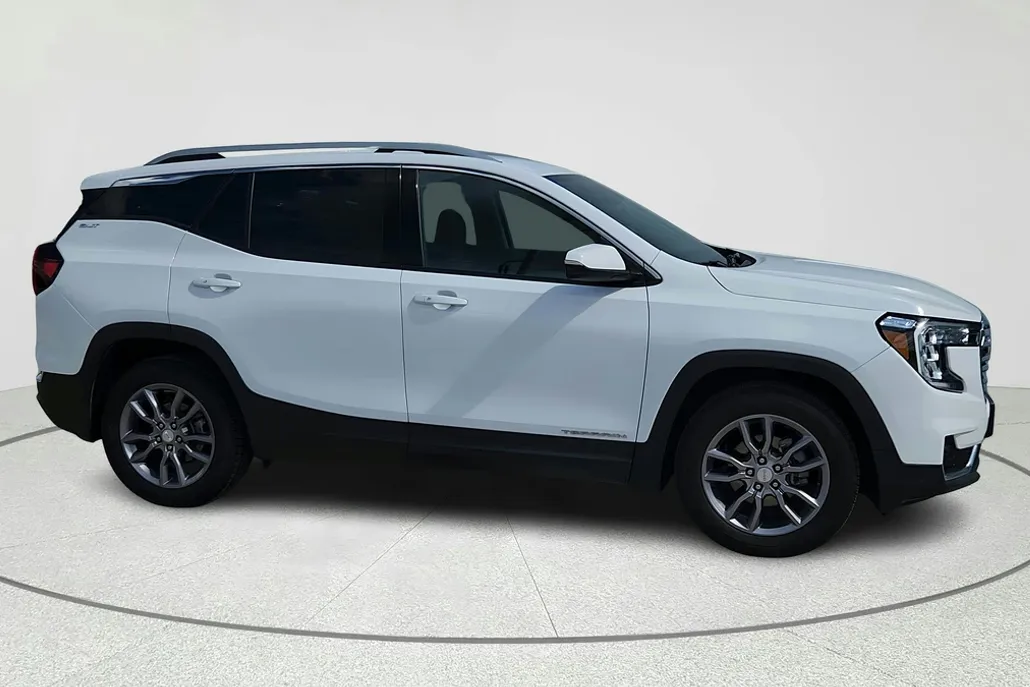 2023 Gmc Terrain SLT photo 1