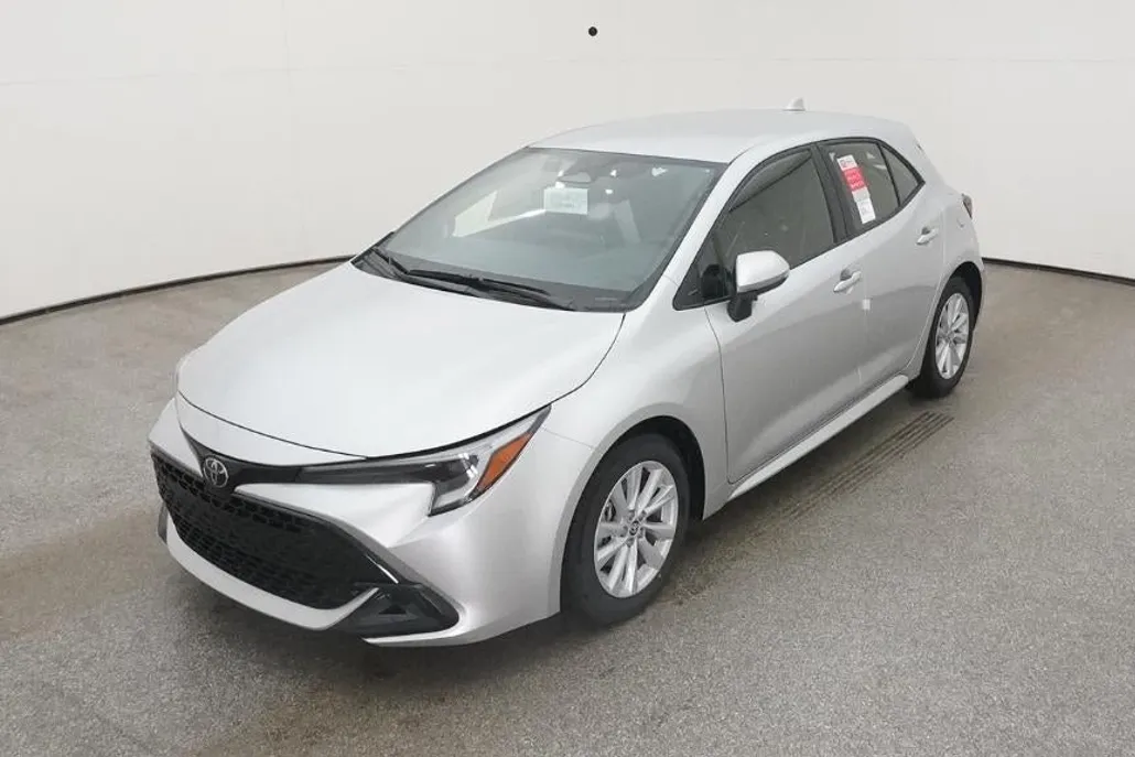 2025 Toyota Corolla SE photo 1