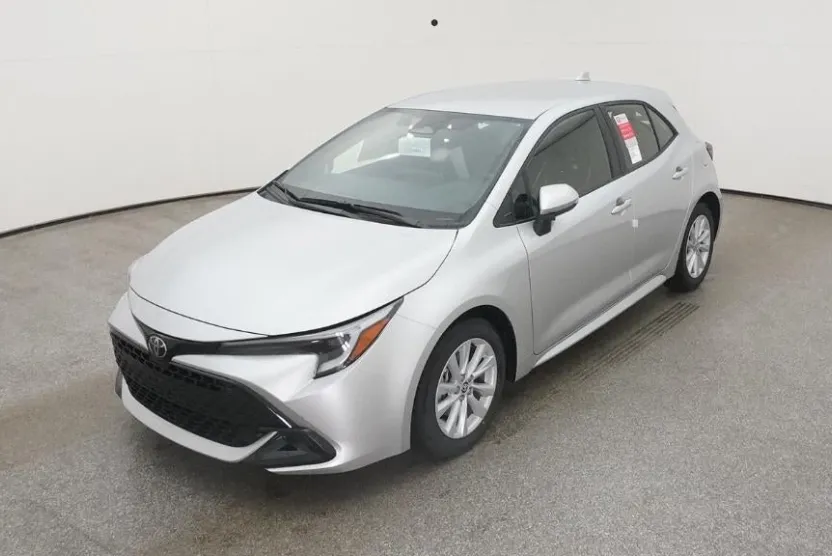 2025 Toyota Corolla SE photo 1