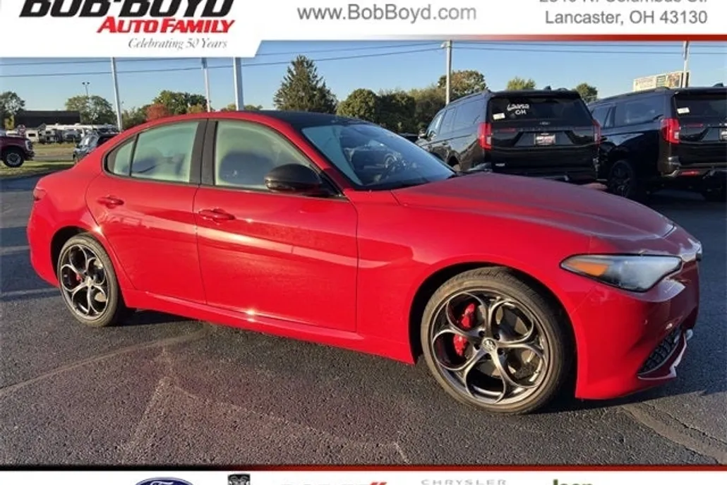 2021 Alfa Romeo Giulia Ti Sport photo 1